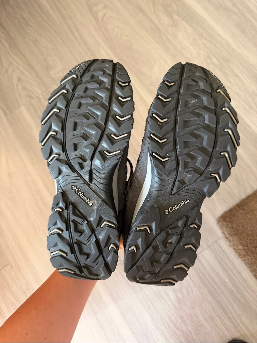 Columbia Men’s Hiking Shoes Size 8